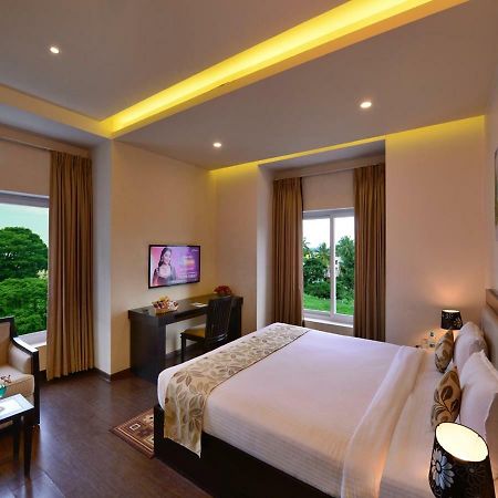 Hotel Royal Ritis à Shimoga Extérieur photo