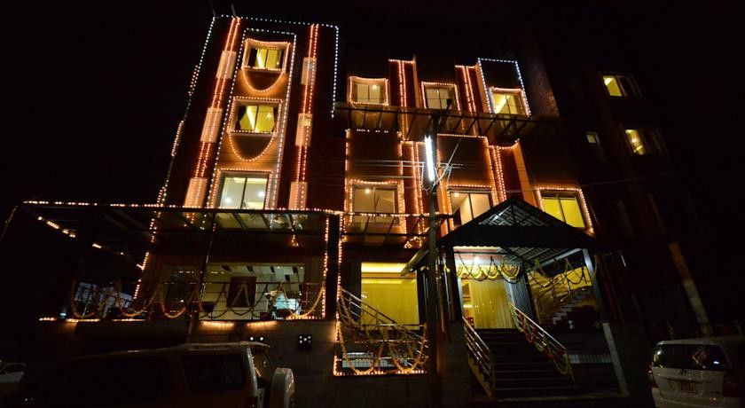 Hotel Royal Ritis à Shimoga Extérieur photo
